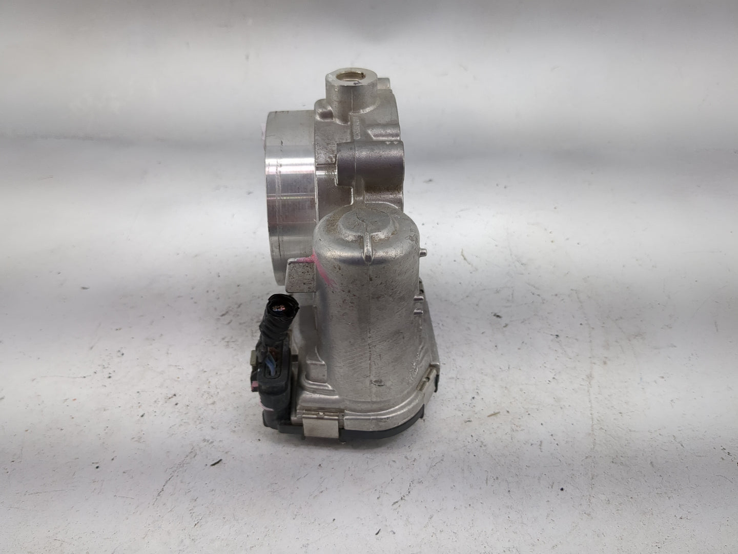 2011-2019 Dodge Journey Throttle Body P/N:05184349AC 0280750570 Fits OEM Used Auto Parts - Oemusedautoparts1.com