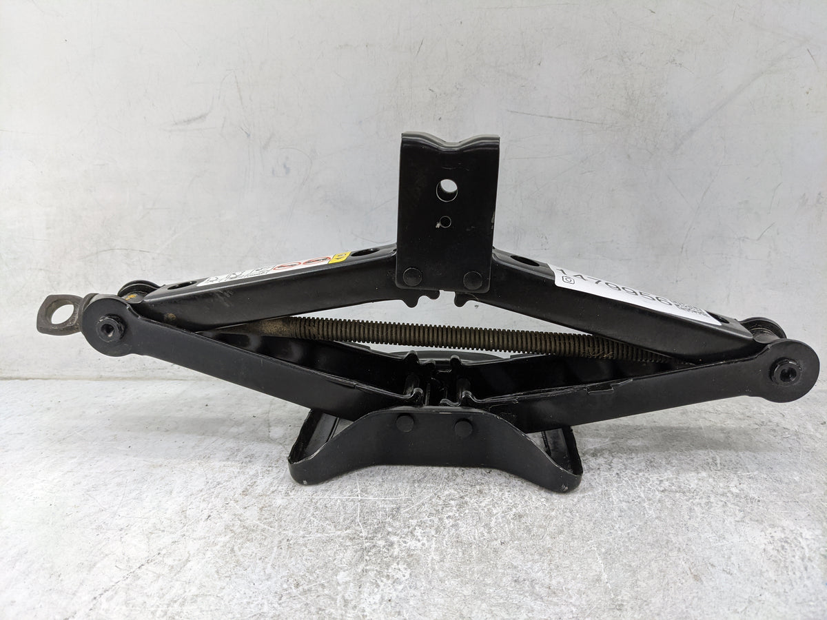 2015 Dodge Journey Spare Scissor Car Jack Black - Oemusedautoparts1.com