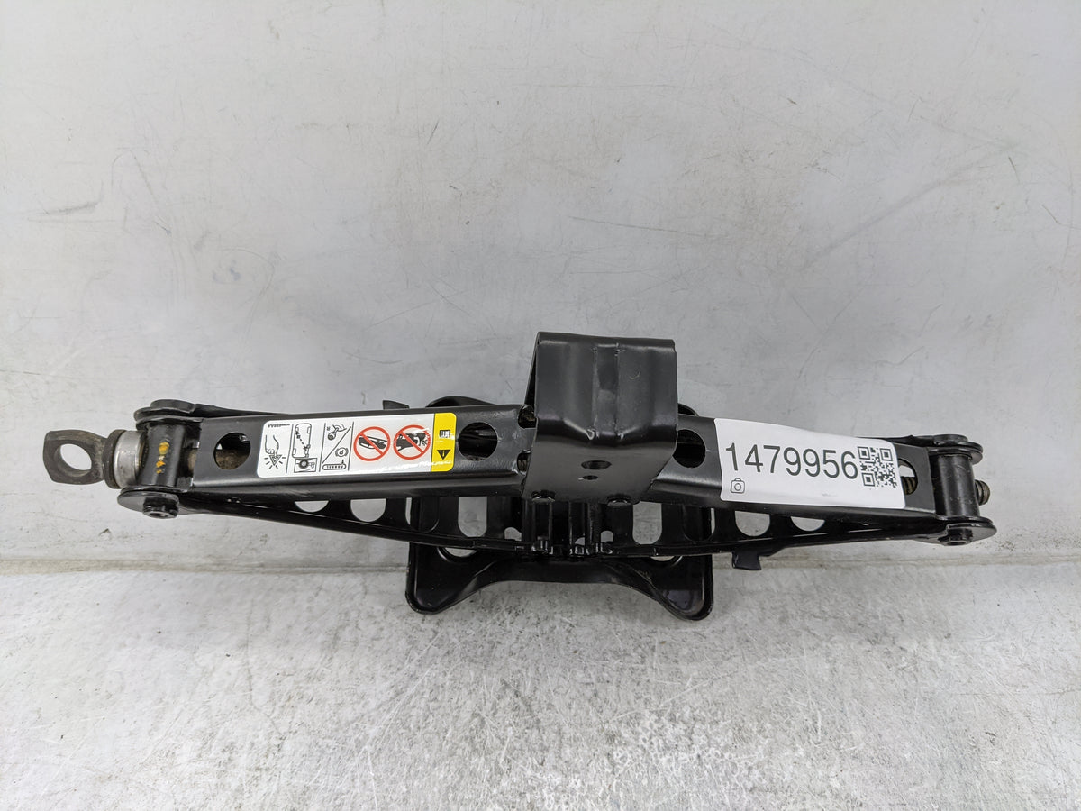 2015 Dodge Journey Spare Scissor Car Jack Black - Oemusedautoparts1.com