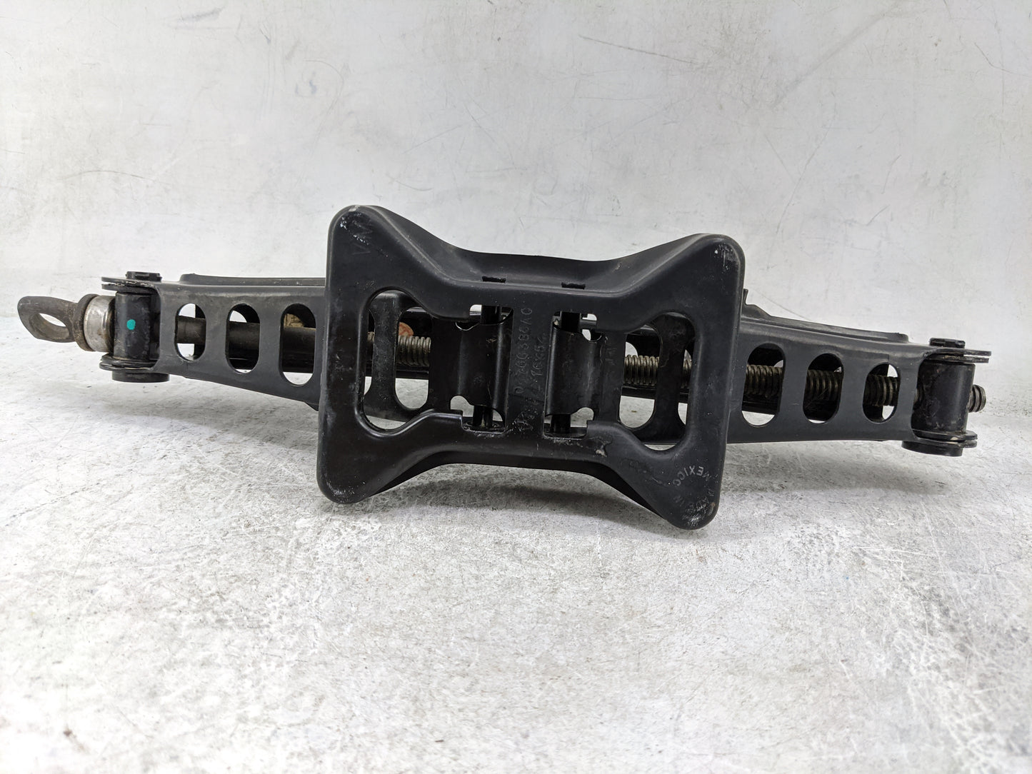 2015 Dodge Journey Spare Scissor Car Jack Black - Oemusedautoparts1.com