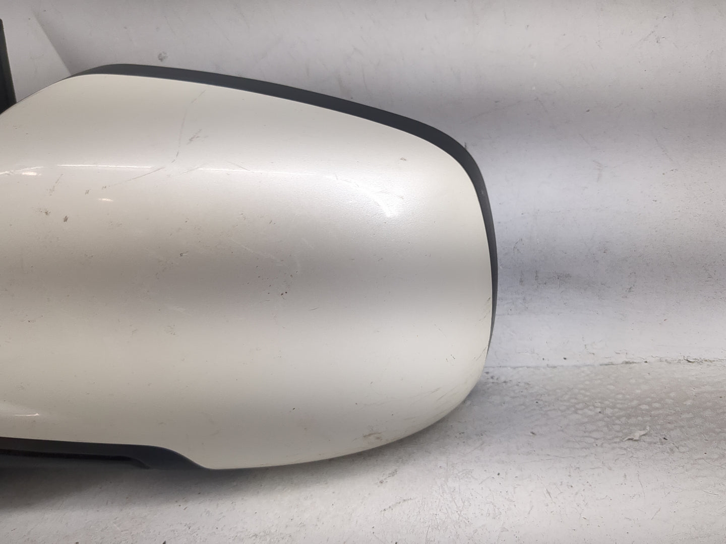 2015 Dodge Journey Driver Side View Mirror - Left Door Mirror OEM Used - Oemusedautoparts1.com