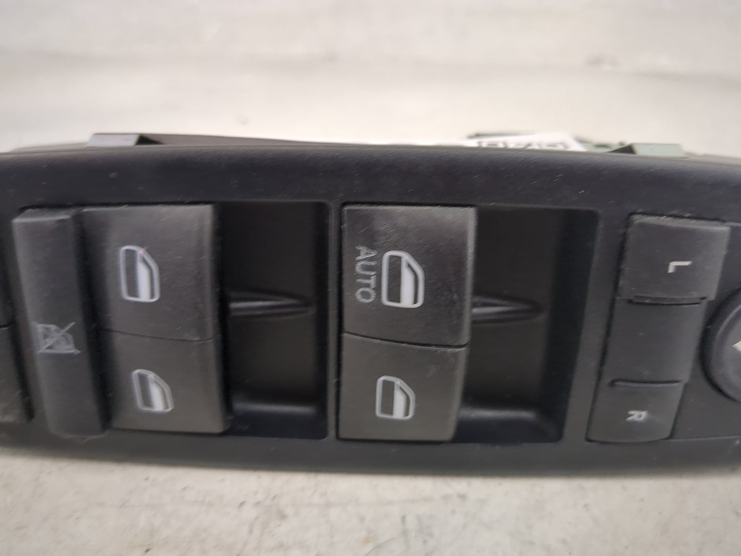 2015 Dodge Journey Master Power Window Switch Replacement Driver Side Left P/N:68084001AC 10025268, 86390N Fits OEM Used Aut