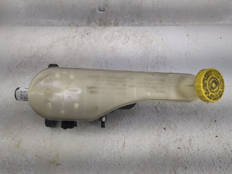 compare product 2015 Dodge Journey Brake Master Cylinder 1497889
