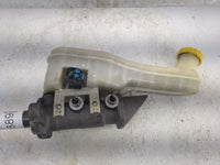 2015 Dodge Journey Brake Master Cylinder 1497889 - Oemusedautoparts1.com