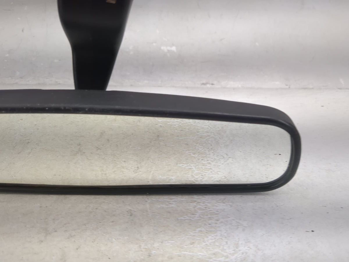 2015 Dodge Journey Interior Rear View Mirror Replacement OEM P/N:E11 015617 E11 025617 Fits OEM Used Auto Parts - Oemusedaut