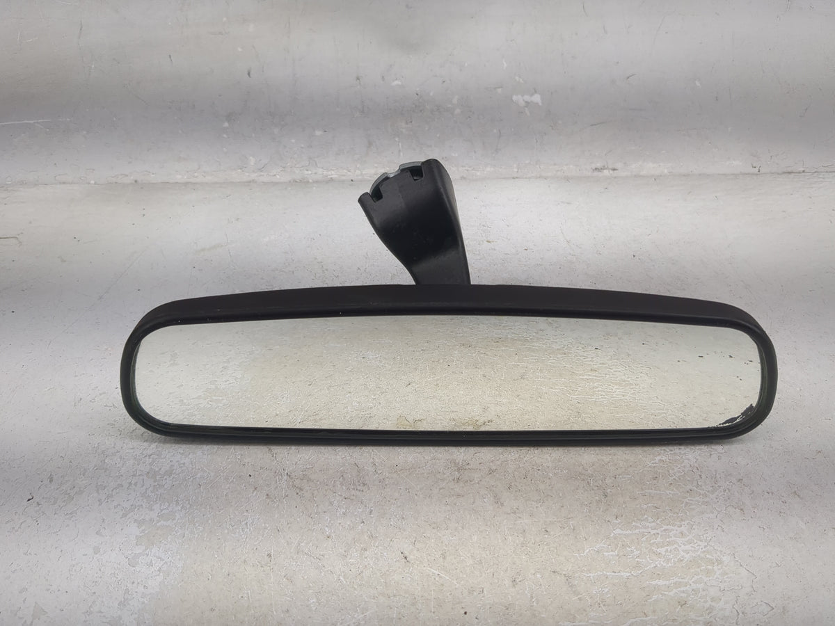 2015 Dodge Journey Interior Rear View Mirror Replacement OEM P/N:E11 015617 E11 025617 Fits OEM Used Auto Parts - Oemusedaut