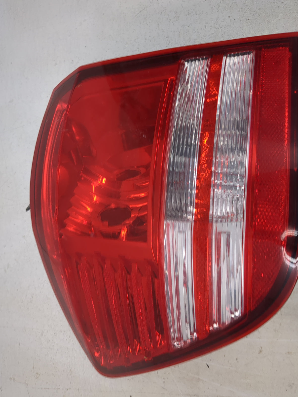 2015 Dodge Journey Tail Light Assembly Driver Left OEM P/N:05116291AH 05116291AF Fits OEM Used Auto Parts - Oemusedautoparts
