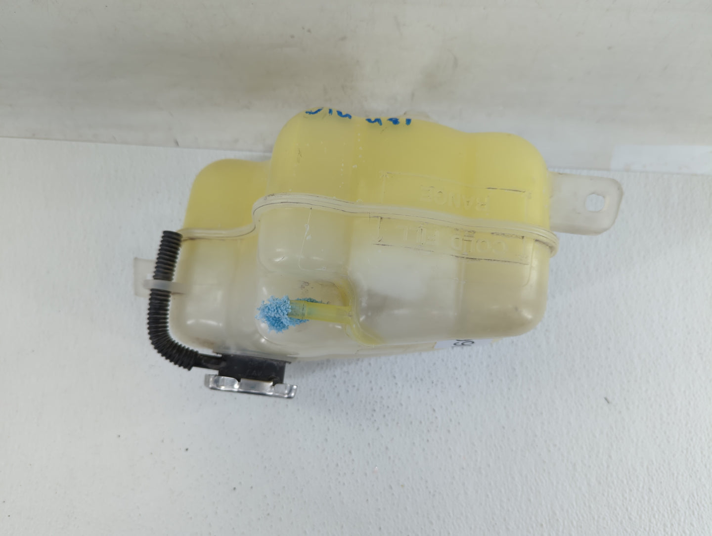 2009-2017 Dodge Journey Windshield Washer Fluid Reservoir Bottle Oem - Oemusedautoparts1.com