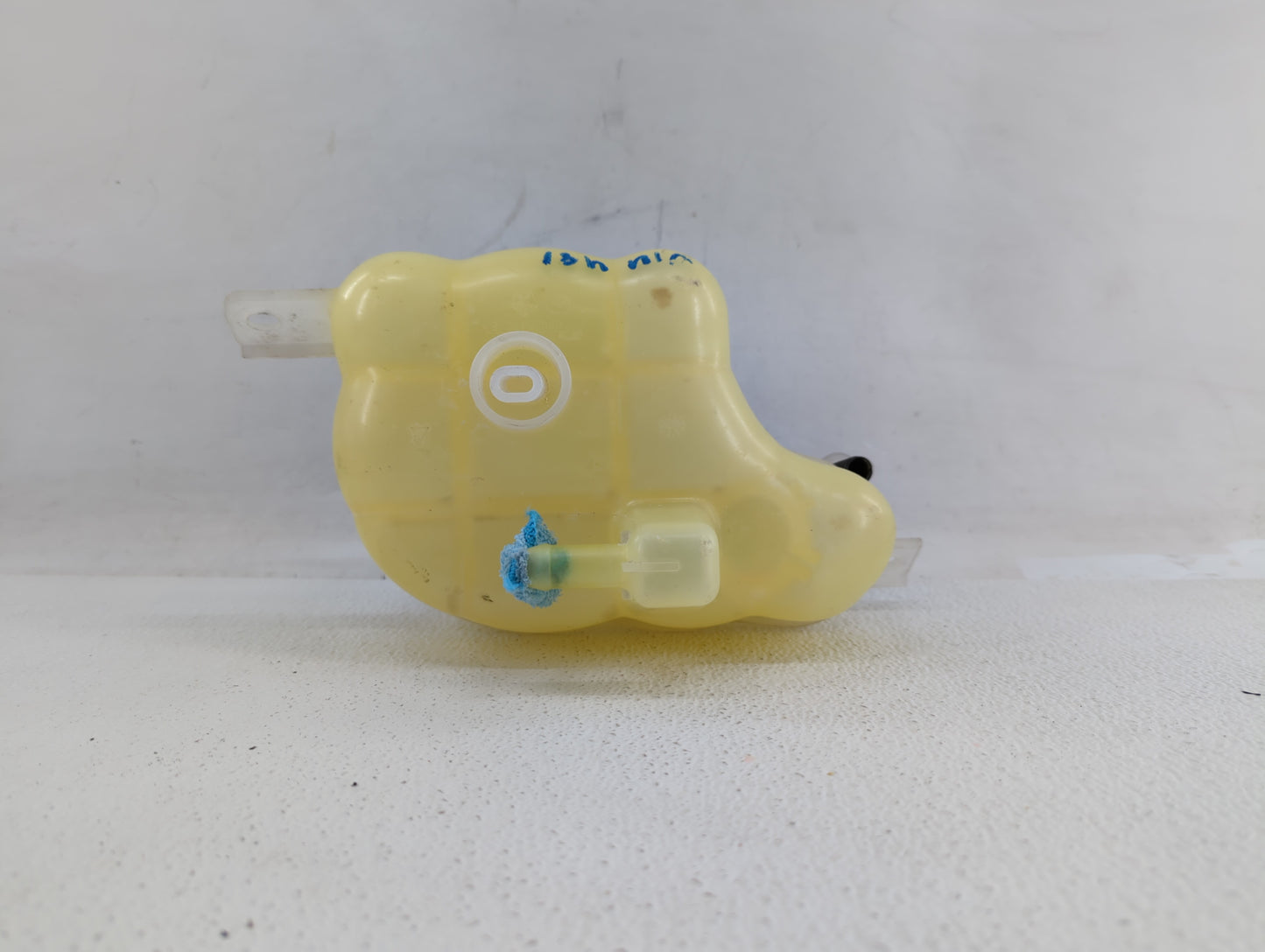 2009-2017 Dodge Journey Windshield Washer Fluid Reservoir Bottle Oem - Oemusedautoparts1.com