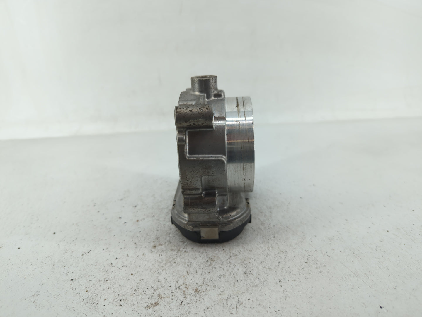 2011-2019 Dodge Journey Throttle Body P/N:05184349AE 05184349AC Fits OEM Used Auto Parts - Oemusedautoparts1.com