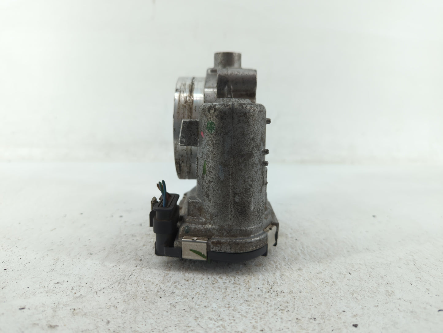 2011-2019 Dodge Journey Throttle Body P/N:05184349AE 05184349AC Fits OEM Used Auto Parts - Oemusedautoparts1.com