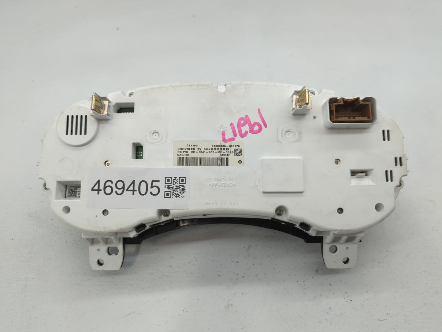 2015 Dodge Journey Instrument Cluster Speedometer Gauges P/N:68249000AA 68249000AB Fits OEM Used Auto Parts - Oemusedautopar