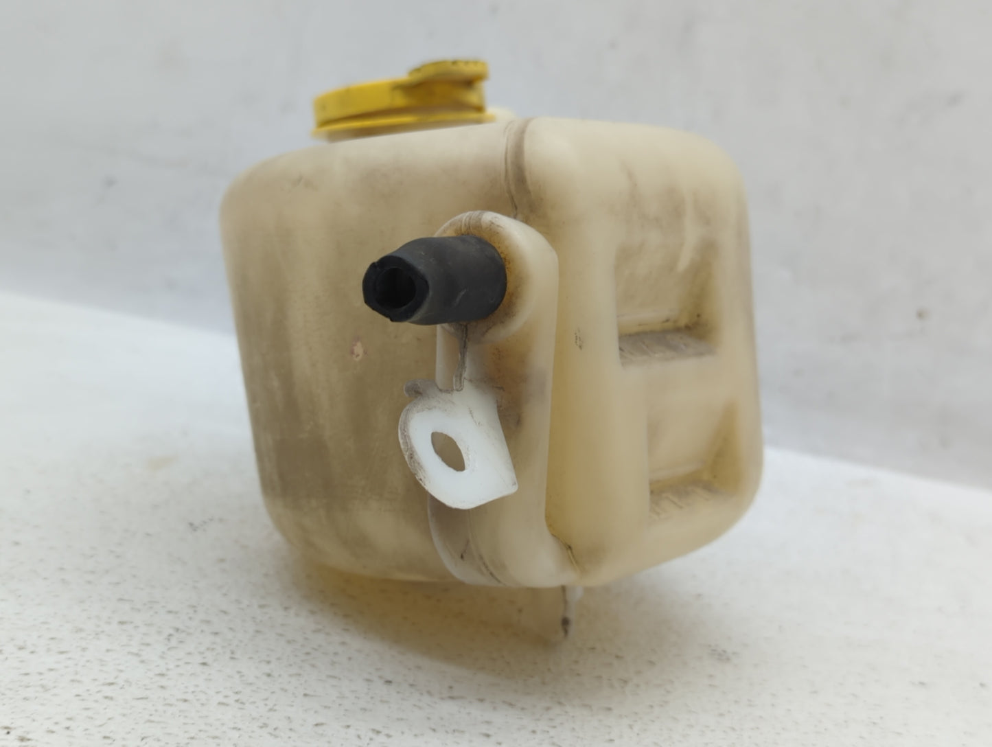 2009-2019 Dodge Journey Radiator Coolant Overflow Expansion Tank Bottle 535542 - Oemusedautoparts1.com