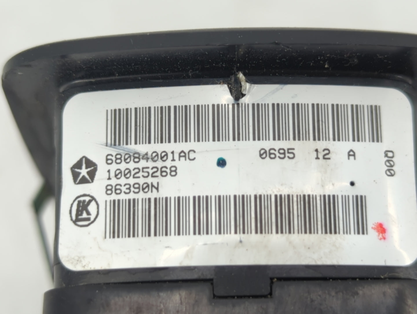 2015 Dodge Journey Master Power Window Switch Replacement Driver Side Left P/N:68084001AC Fits OEM Used Auto Parts - Oemused