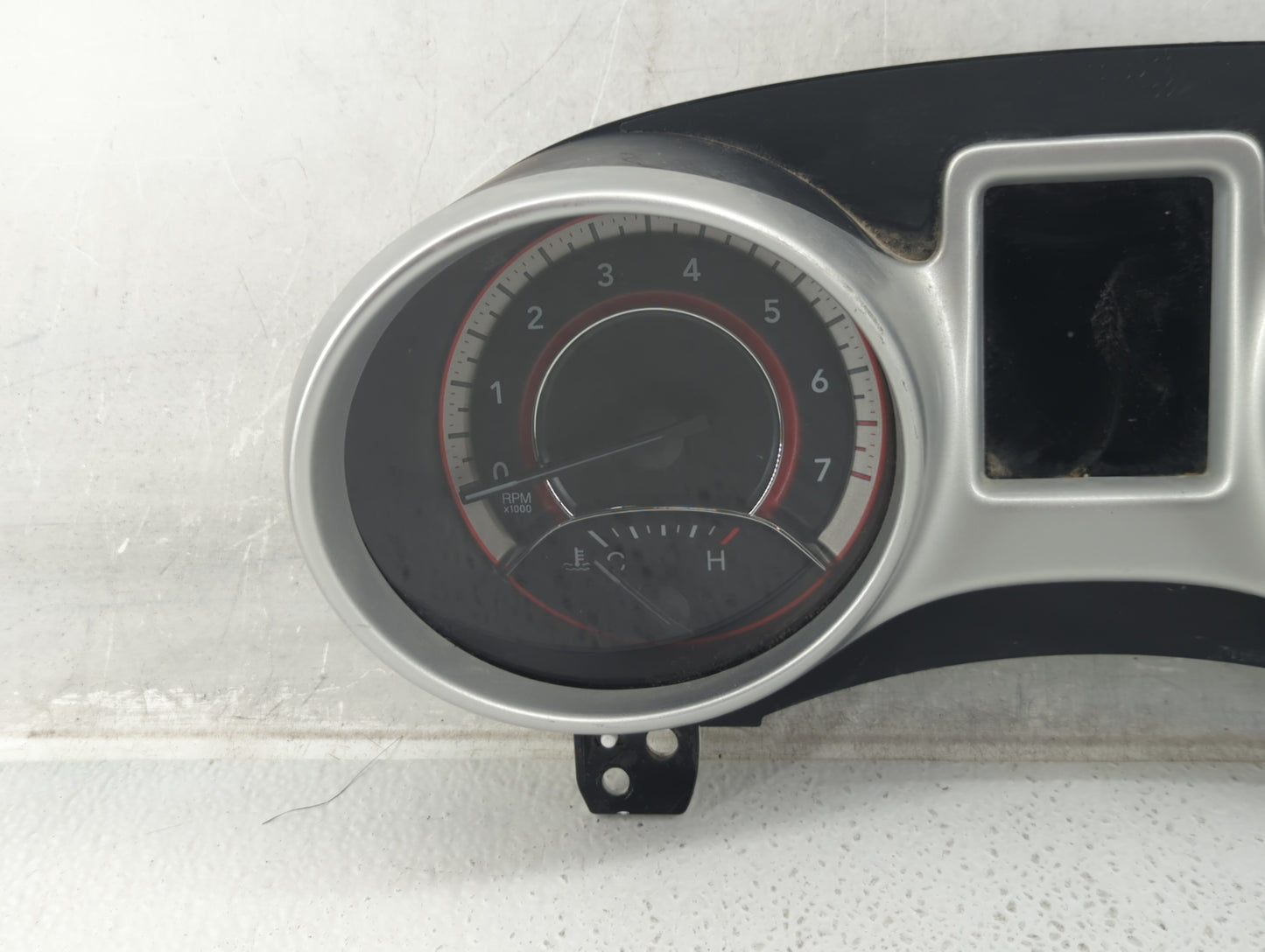2015 Dodge Journey Instrument Cluster Speedometer Gauges P/N:00471552-302252 68249000AA Fits OEM Used Auto Parts - Oemusedau