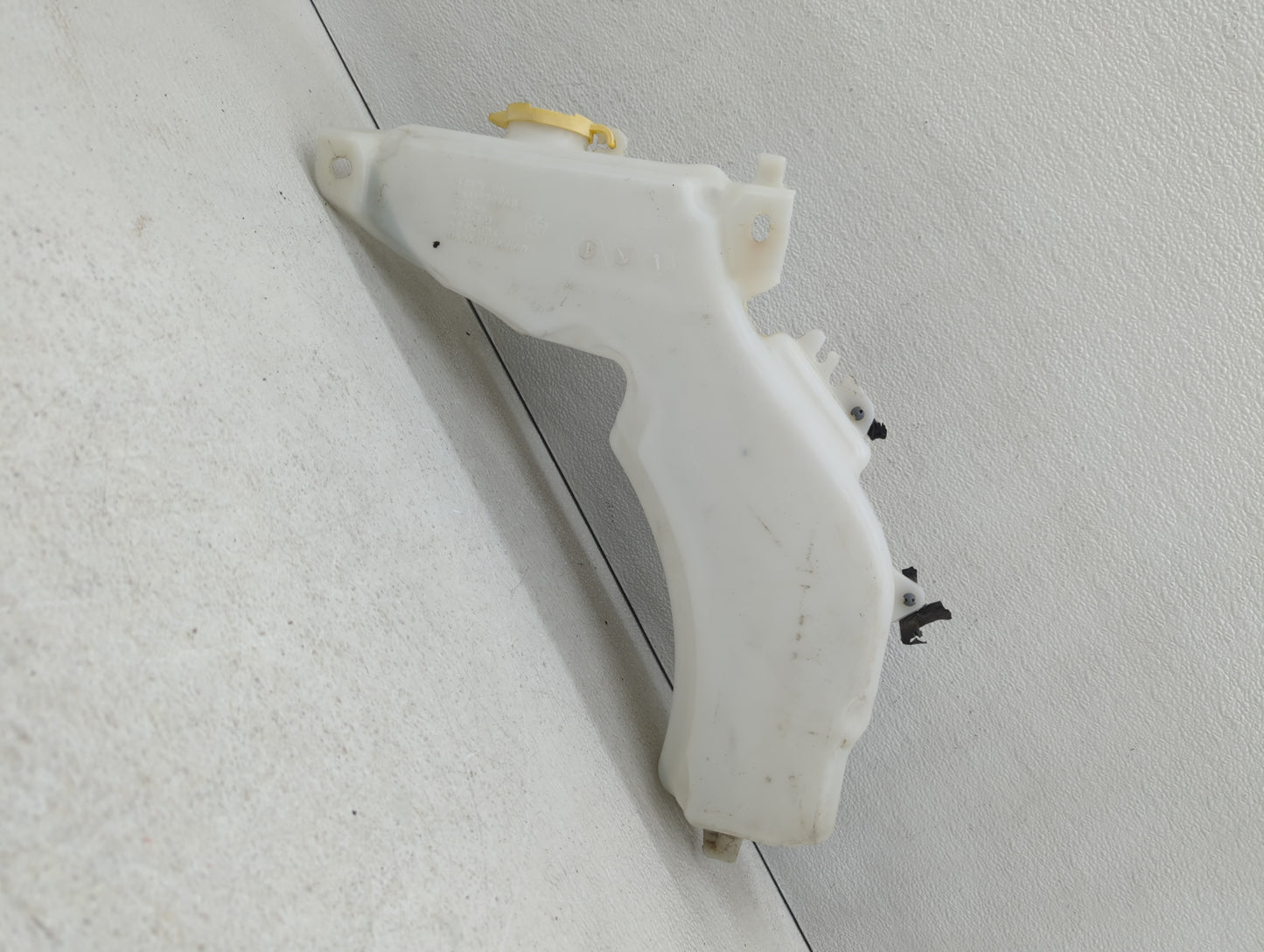 2015 Dodge Journey Windshield Washer Fluid Reservoir Bottle Oem - Oemusedautoparts1.com