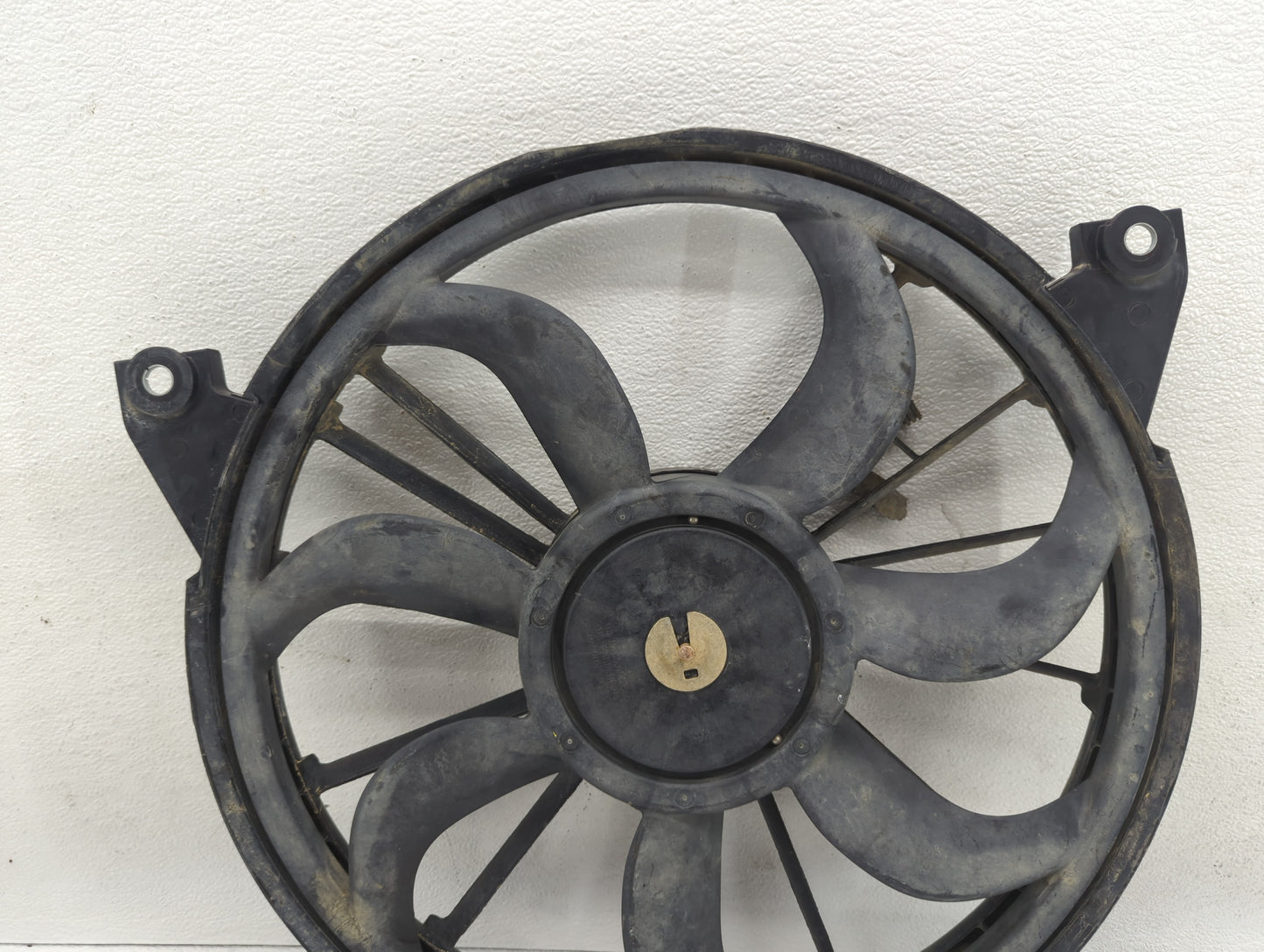 2009-2020 Dodge Journey Left Radiator Fan Motor Assembly - Oemusedautoparts1.com