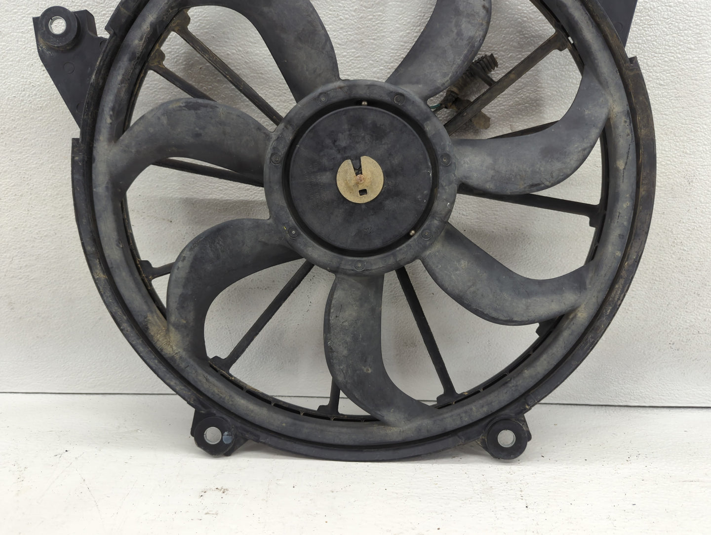 2009-2020 Dodge Journey Left Radiator Fan Motor Assembly - Oemusedautoparts1.com