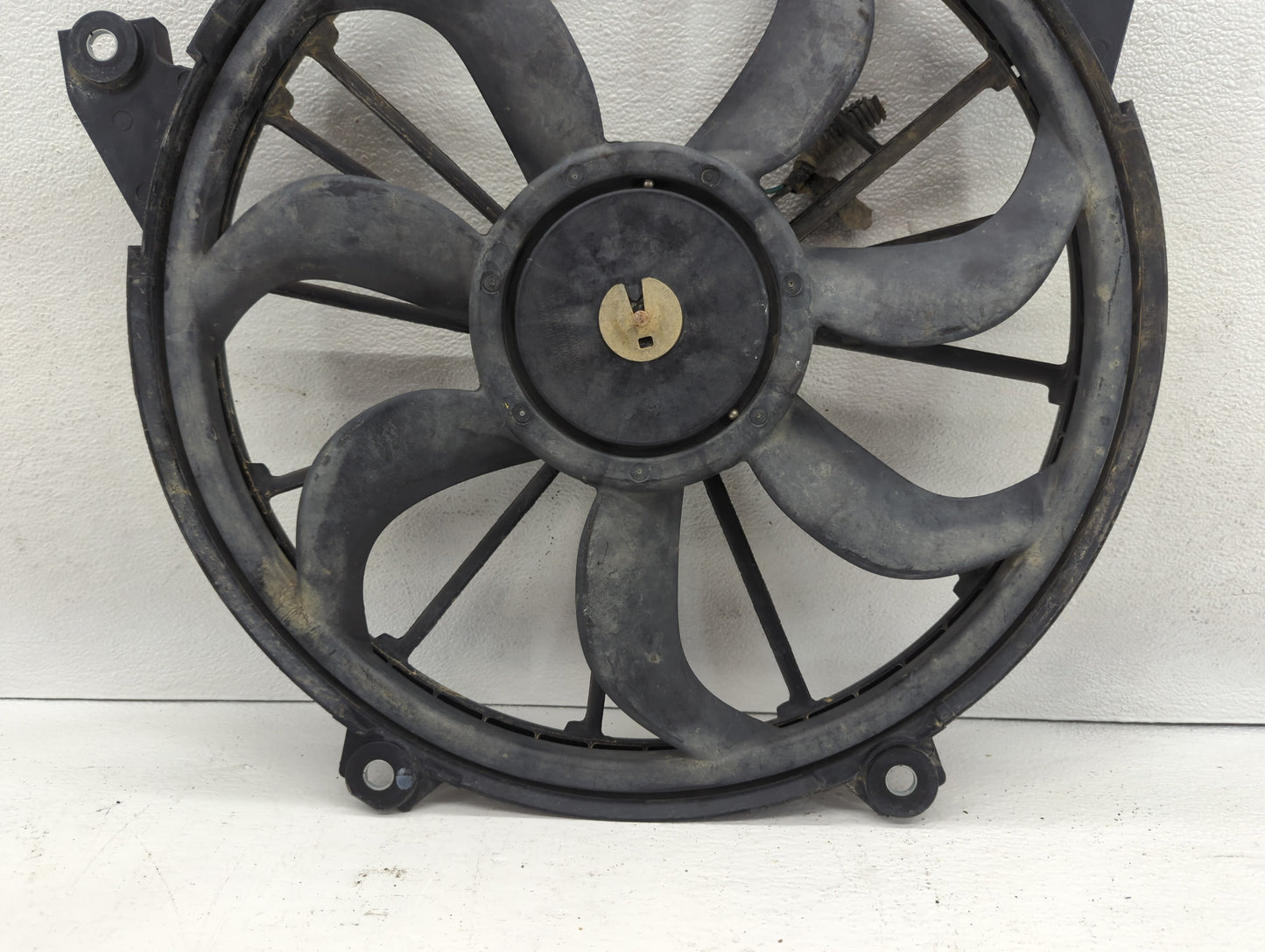 2009-2020 Dodge Journey Left Radiator Fan Motor Assembly - Oemusedautoparts1.com