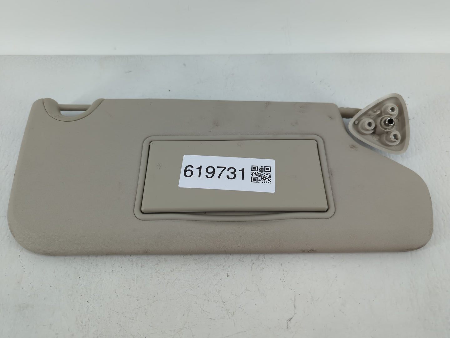 2015 Dodge Journey Sun Visor Shade Replacement Passenger Right Mirror Fits OEM Used Auto Parts - Oemusedautoparts1.com