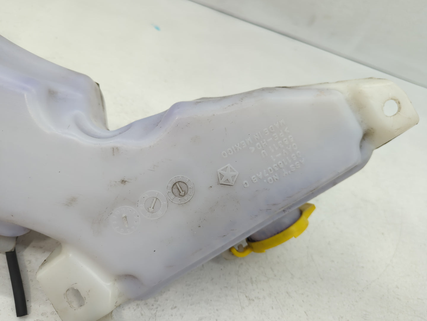2015 Dodge Journey Windshield Washer Fluid Reservoir Bottle Oem - Oemusedautoparts1.com