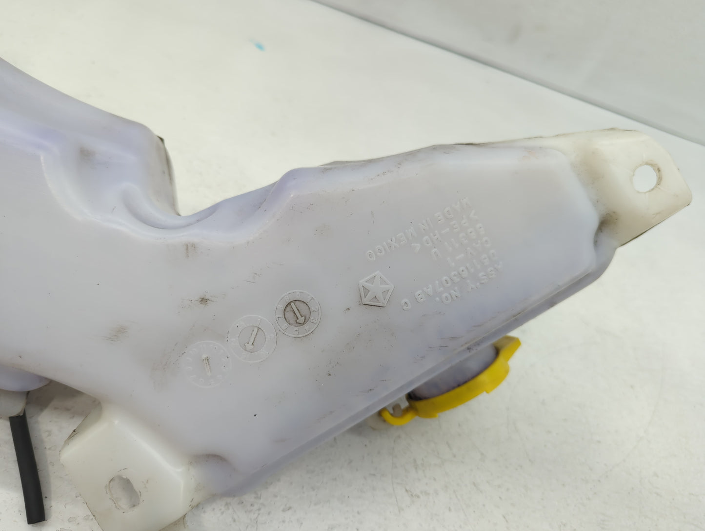 2015 Dodge Journey Windshield Washer Fluid Reservoir Bottle Oem - Oemusedautoparts1.com