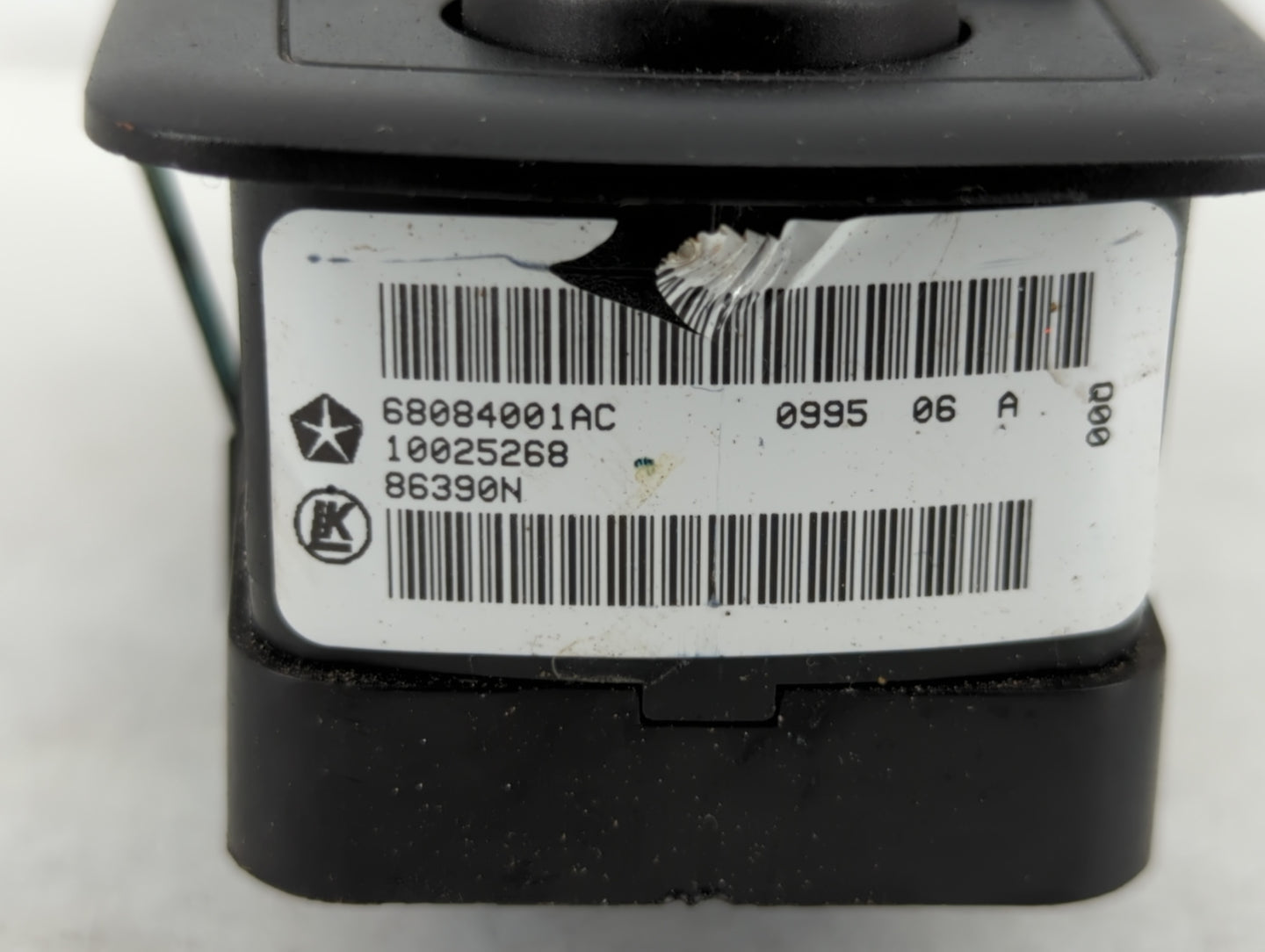 2015 Dodge Journey Master Power Window Switch Replacement Driver Side Left P/N:68084001AC Fits OEM Used Auto Parts - Oemused
