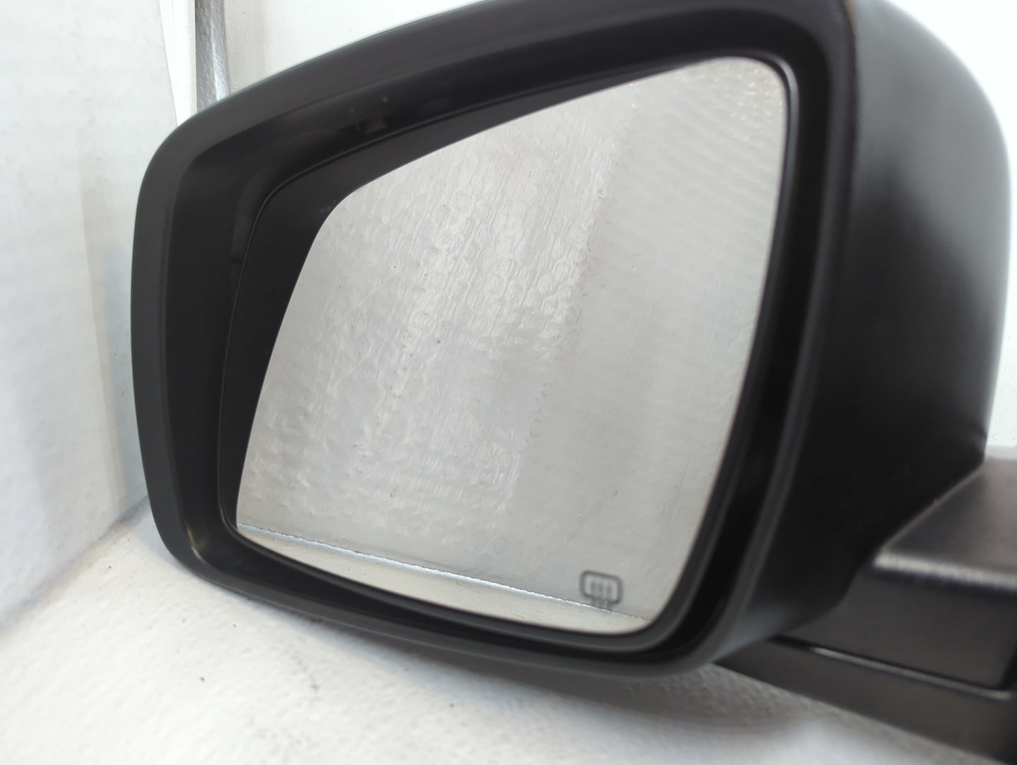 2015 Dodge Journey Driver Side View Mirror - Left Door Mirror OEM Used - Oemusedautoparts1.com