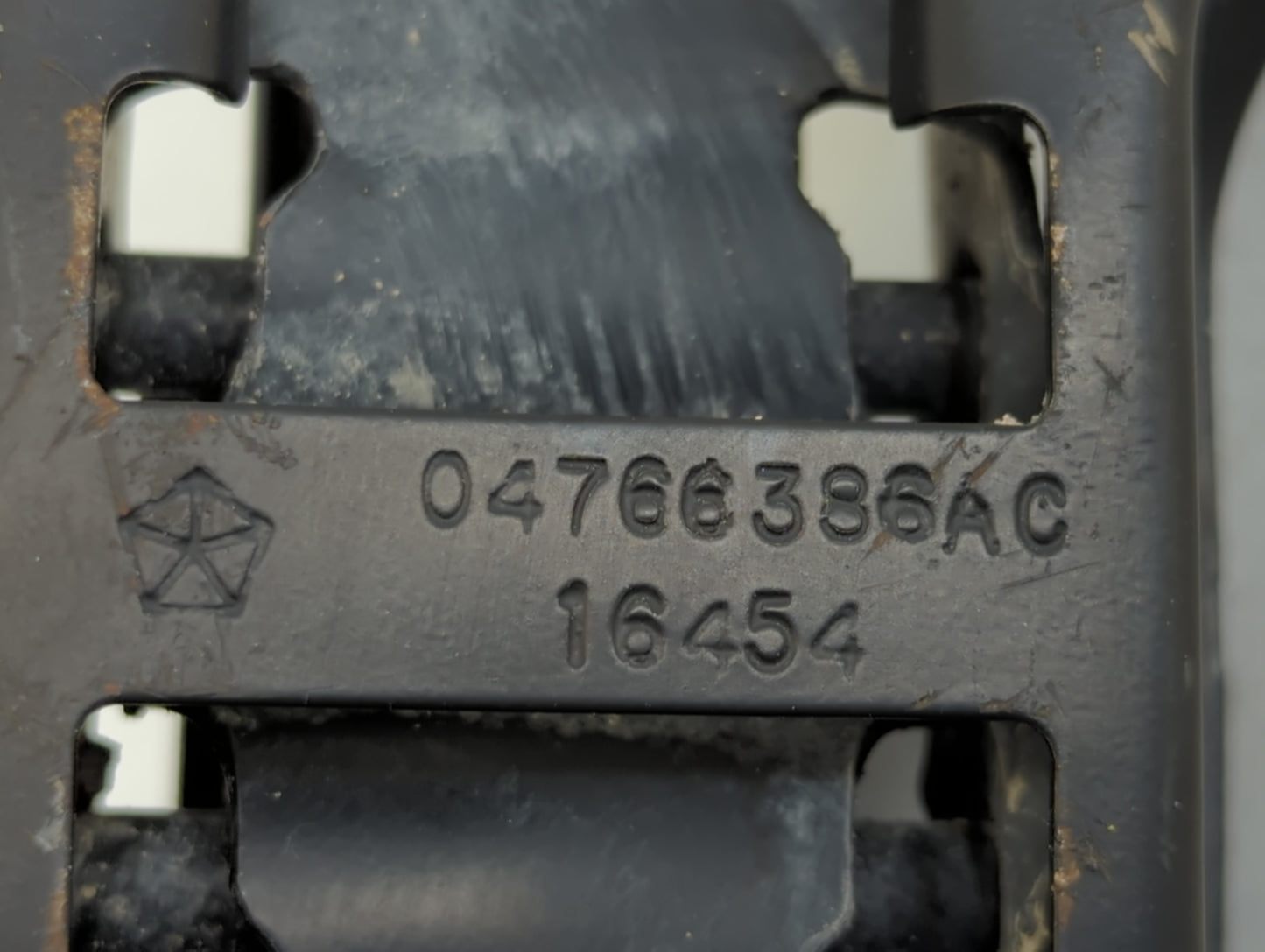 2015 Dodge Journey Spare Scissor Car Jack - Oemusedautoparts1.com