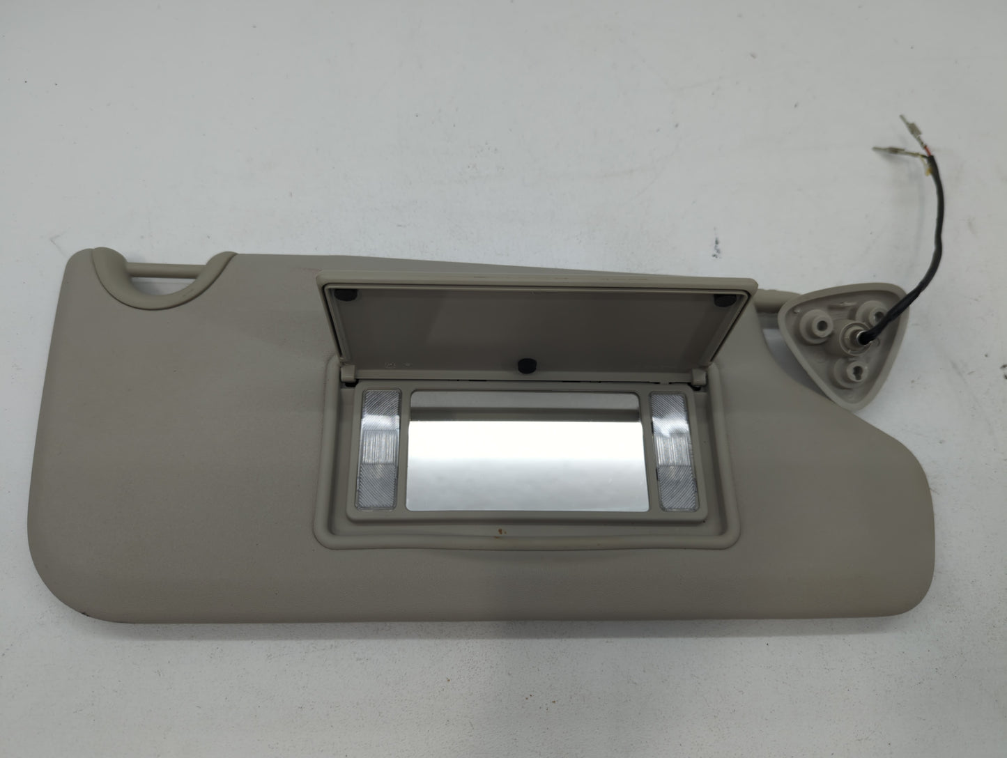 2011-2020 Dodge Journey Sun Visor Shade Replacement Passenger Right Mirror Fits OEM Used Auto Parts - Oemusedautoparts1.com
