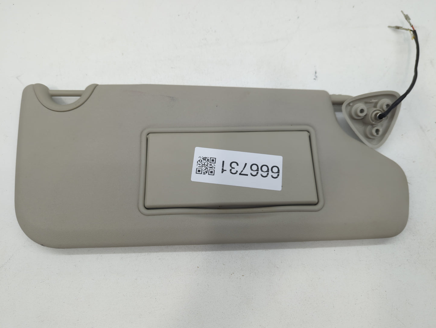 2011-2020 Dodge Journey Sun Visor Shade Replacement Passenger Right Mirror Fits OEM Used Auto Parts - Oemusedautoparts1.com