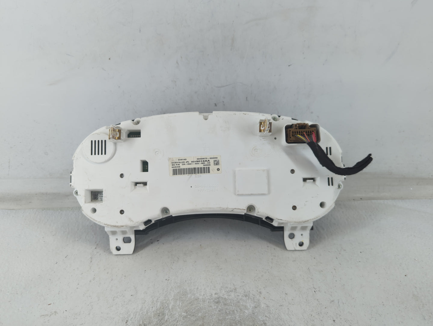 2015 Dodge Journey Instrument Cluster Speedometer Gauges P/N:CR-0041-608-MR-C0 68249018AA Fits OEM Used Auto Parts - Oemused