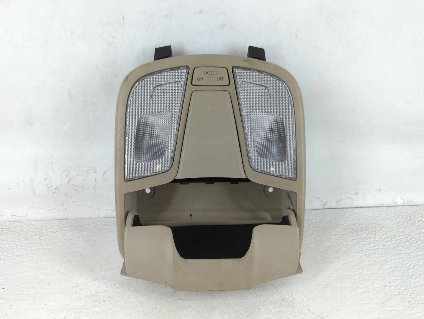 2012-2019 Dodge Journey Overhead Roof Console 681992 - Oemusedautoparts1.com