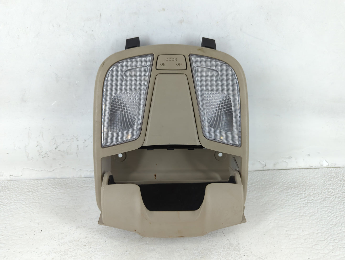 2012-2019 Dodge Journey Overhead Roof Console 681992 - Oemusedautoparts1.com