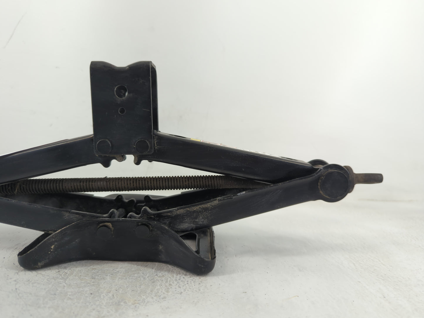2015 Dodge Journey Spare Scissor Car Jack 683692 - Oemusedautoparts1.com