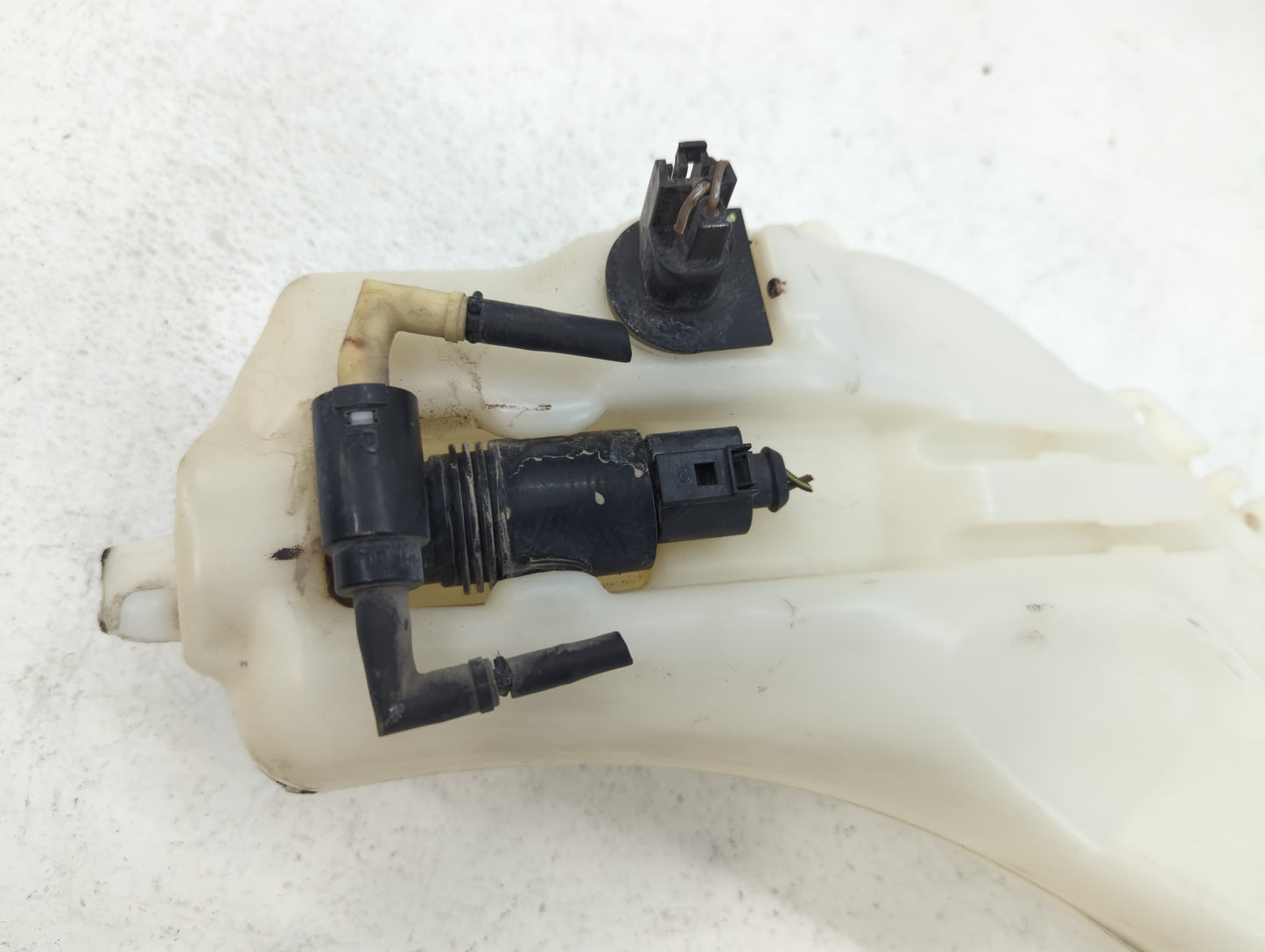 2015 Dodge Journey Windshield Washer Fluid Reservoir Bottle Oem - Oemusedautoparts1.com