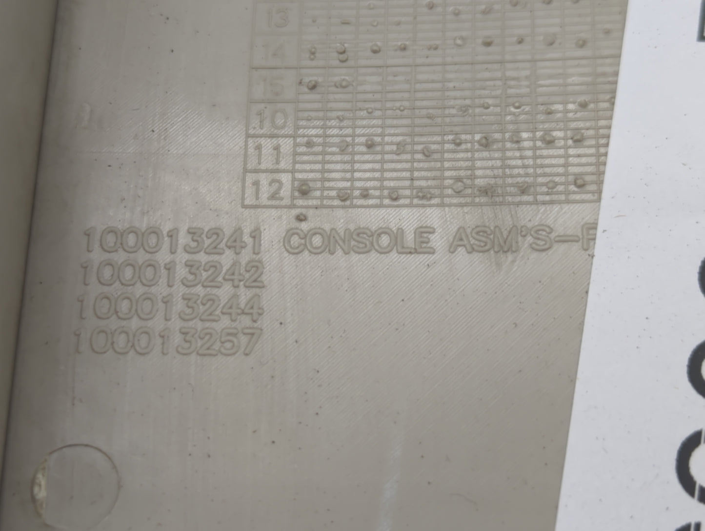 2012-2019 Dodge Journey Overhead Roof Console 690609 - Oemusedautoparts1.com
