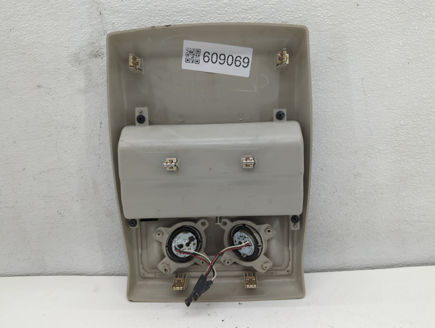 2015 Dodge Journey Overhead Roof Console - Oemusedautoparts1.com