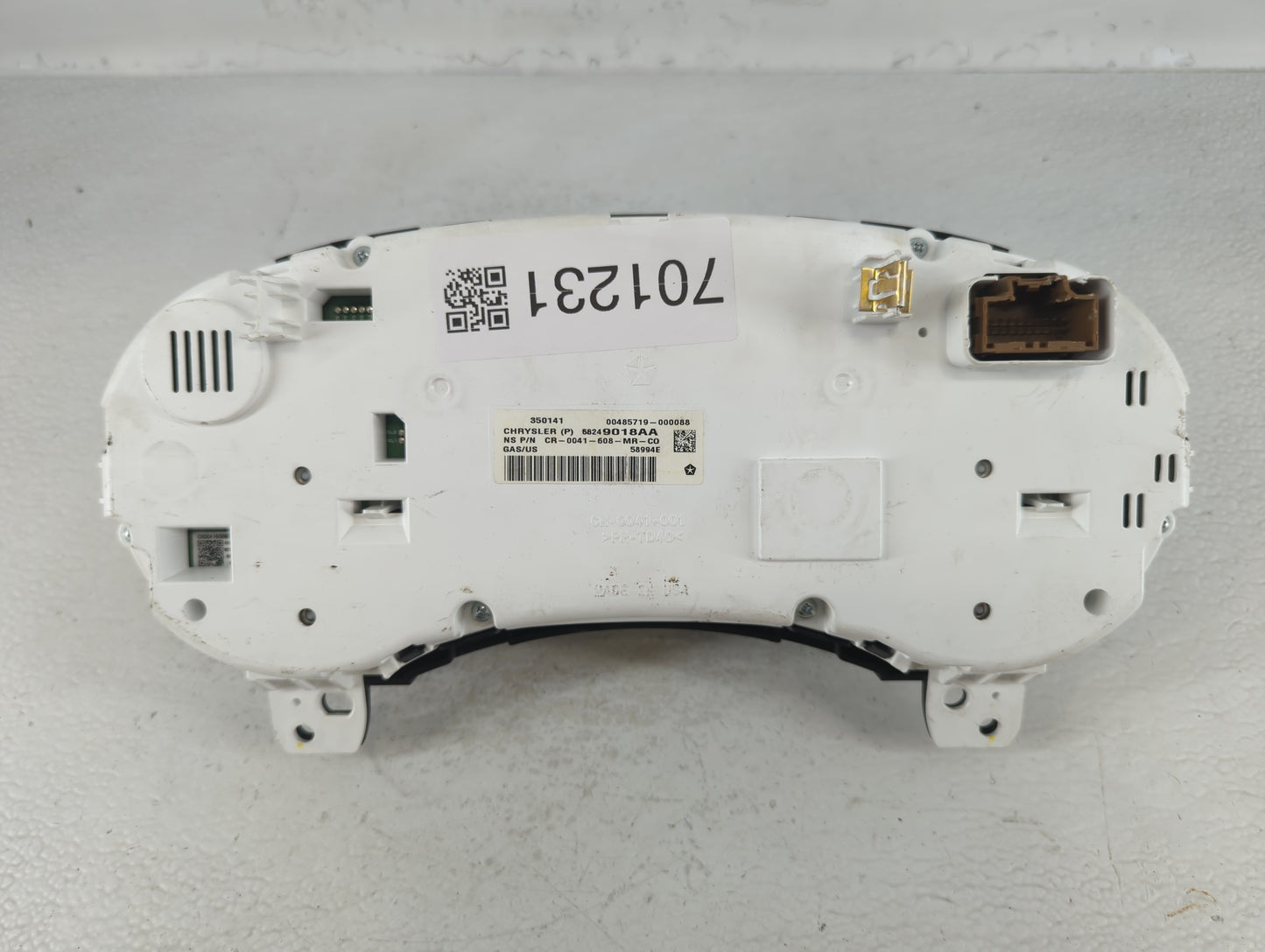 2015 Dodge Journey Instrument Cluster Speedometer Gauges P/N:68249018AA Fits OEM Used Auto Parts - Oemusedautoparts1.com
