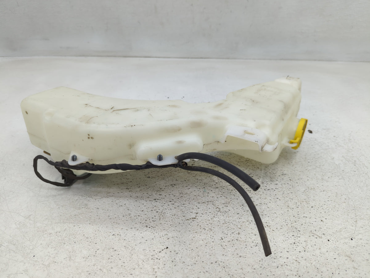 2015 Dodge Journey Windshield Washer Fluid Reservoir Bottle Oem 711972 - Oemusedautoparts1.com