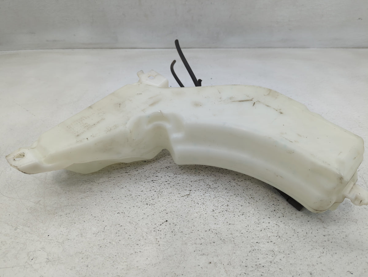 2015 Dodge Journey Windshield Washer Fluid Reservoir Bottle Oem 711972 - Oemusedautoparts1.com