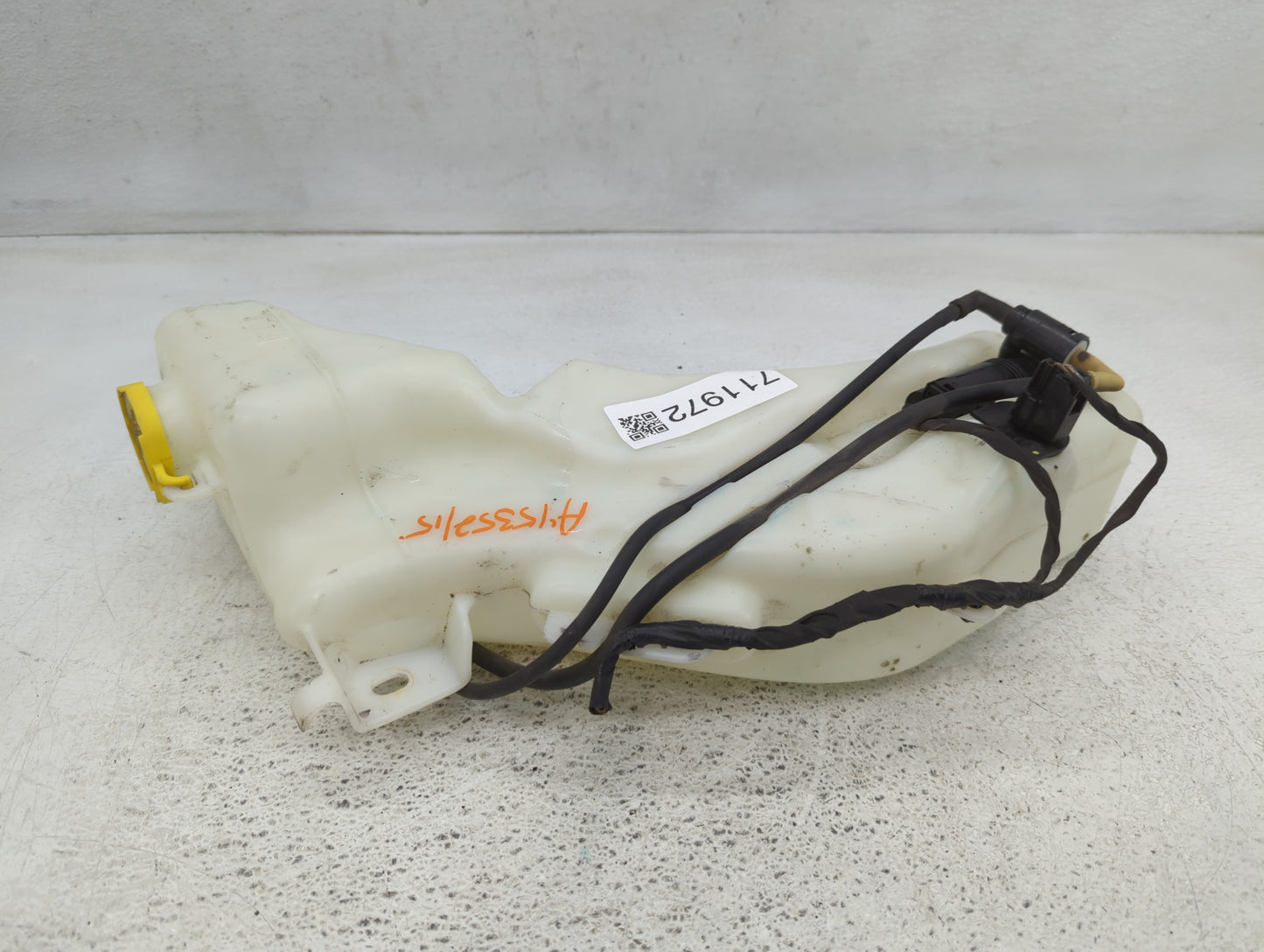 2015 Dodge Journey Windshield Washer Fluid Reservoir Bottle Oem - Oemusedautoparts1.com
