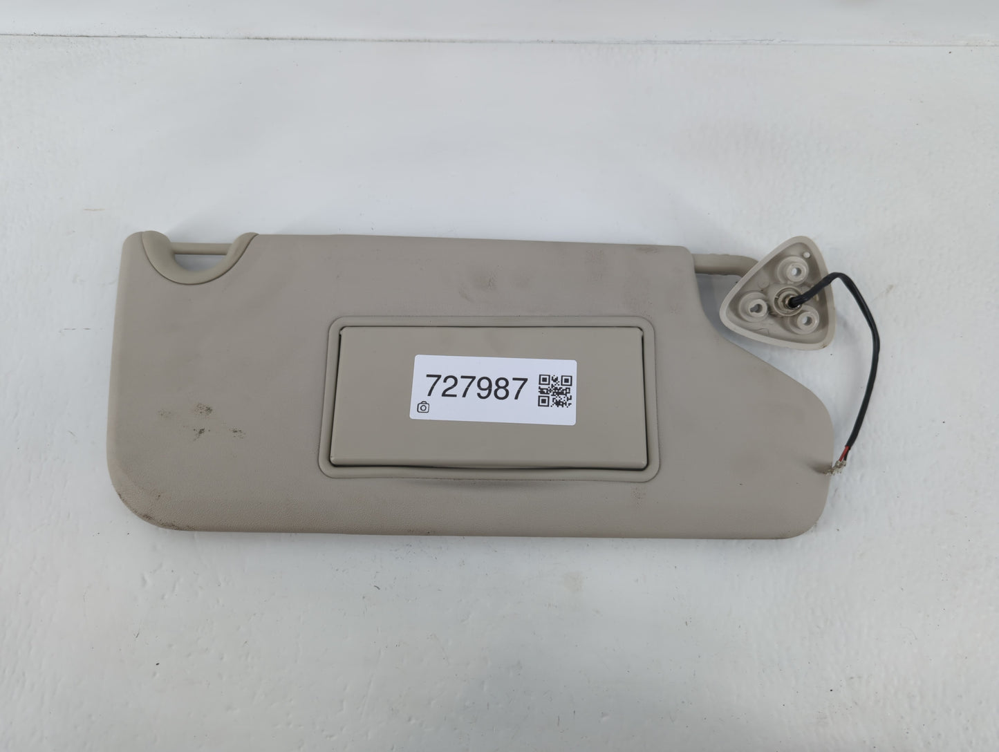 2011-2020 Dodge Journey Sun Visor Shade Replacement Passenger Right Mirror Fits OEM Used Auto Parts - Oemusedautoparts1.com