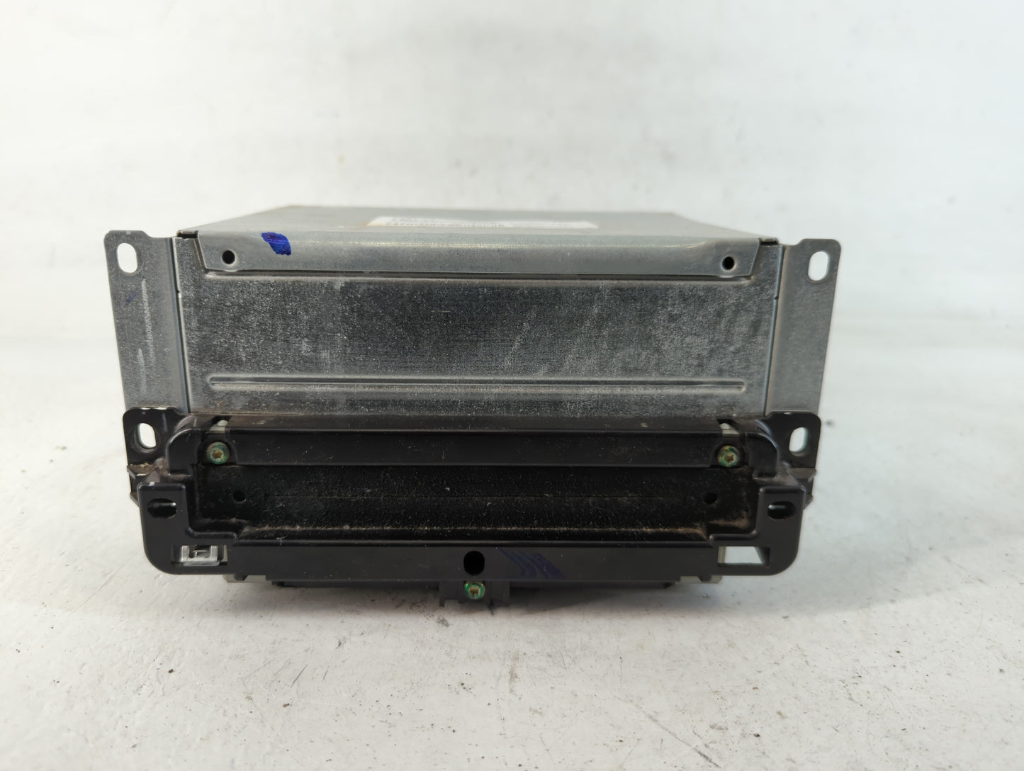 Dodge Journey Am Fm Cd Player Radio Receiver - Oemusedautoparts1.com