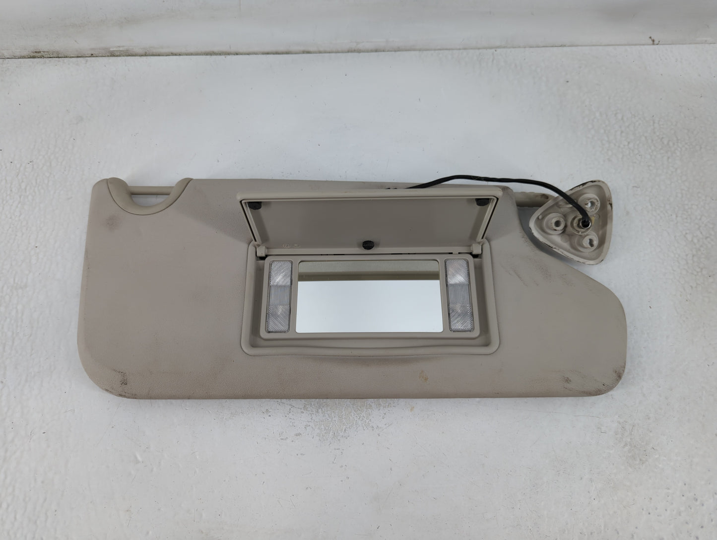 2011-2020 Dodge Journey Sun Visor Shade Replacement Passenger Right Mirror Fits OEM Used Auto Parts - Oemusedautoparts1.com