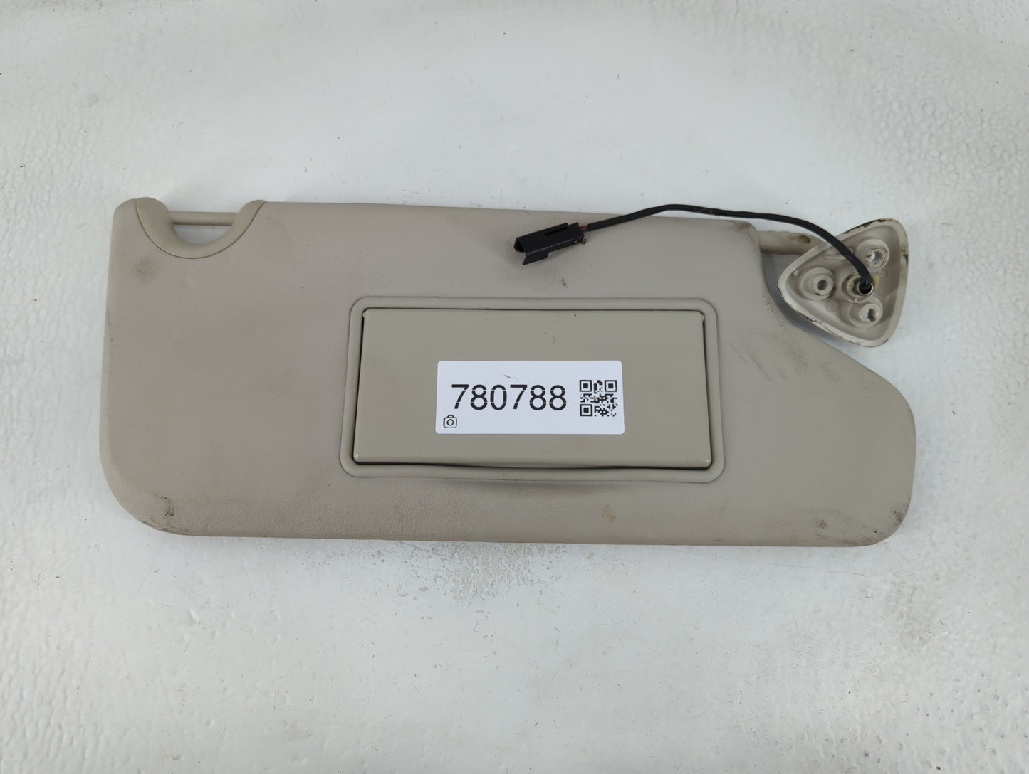 2011-2020 Dodge Journey Sun Visor Shade Replacement Passenger Right Mirror Fits OEM Used Auto Parts - Oemusedautoparts1.com