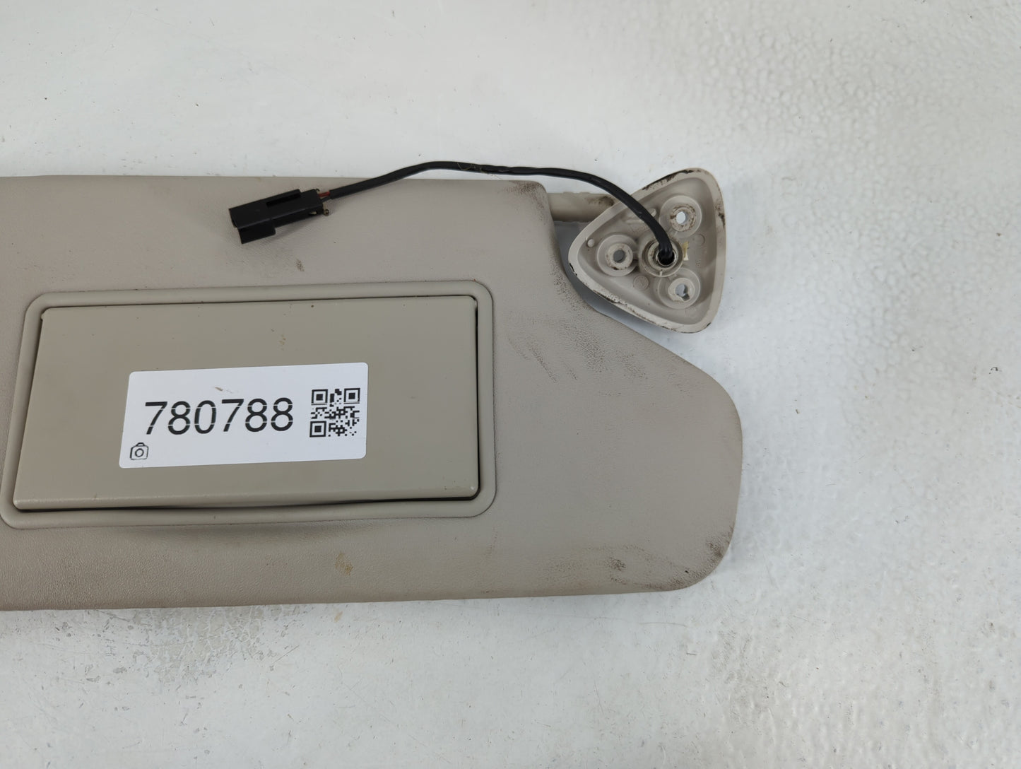 2011-2020 Dodge Journey Sun Visor Shade Replacement Passenger Right Mirror Fits OEM Used Auto Parts - Oemusedautoparts1.com