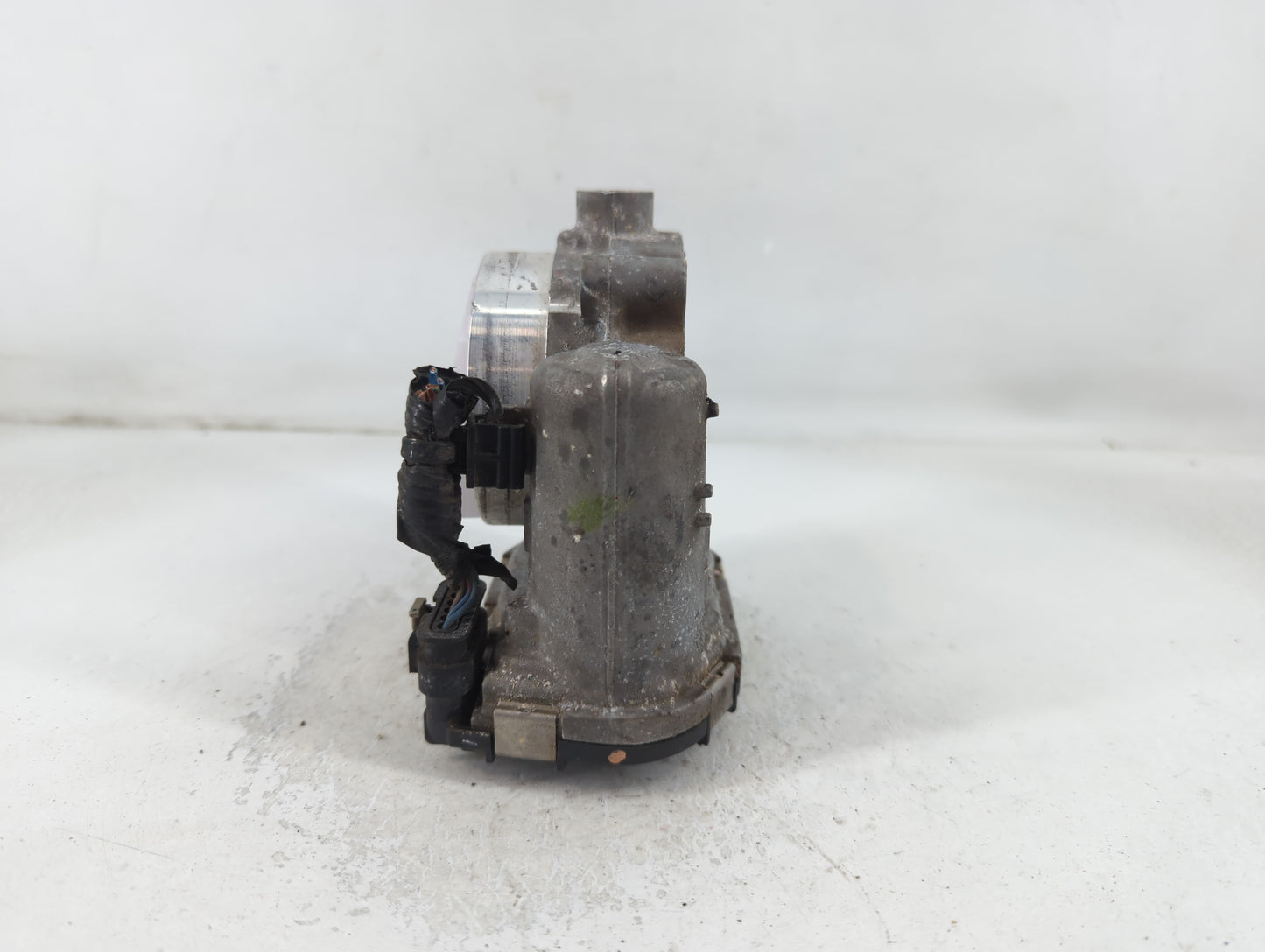 2011-2019 Dodge Journey Throttle Body P/N:0 280 750 570 05184349AC Fits OEM Used Auto Parts - Oemusedautoparts1.com