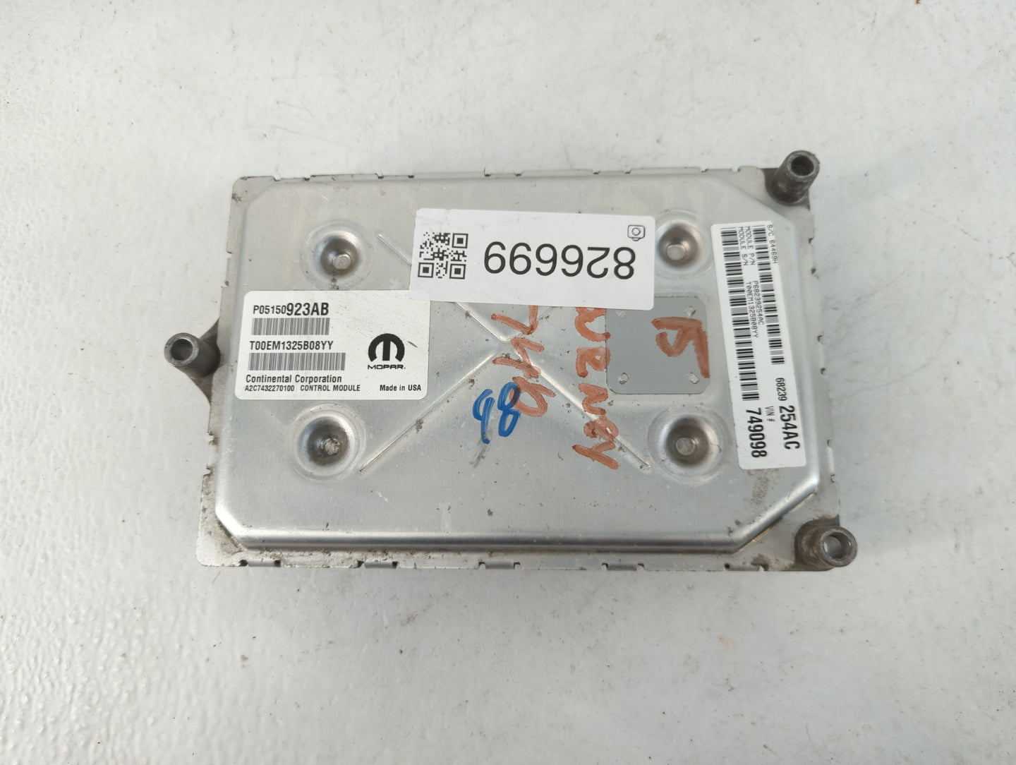 2015 Dodge Journey PCM Engine Control Computer ECU ECM PCU OEM P/N:68239254AC 68239253AC, P05150923AB Fits OEM Used Auto Par