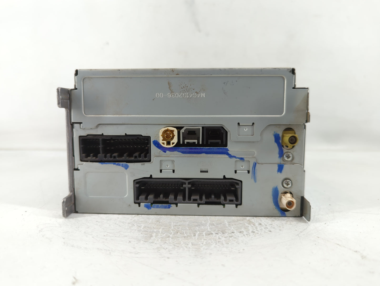 2015 Dodge Journey Radio AM FM Cd Player Receiver Replacement P/N:68240129AB Fits OEM Used Auto Parts - Oemusedautoparts1.co